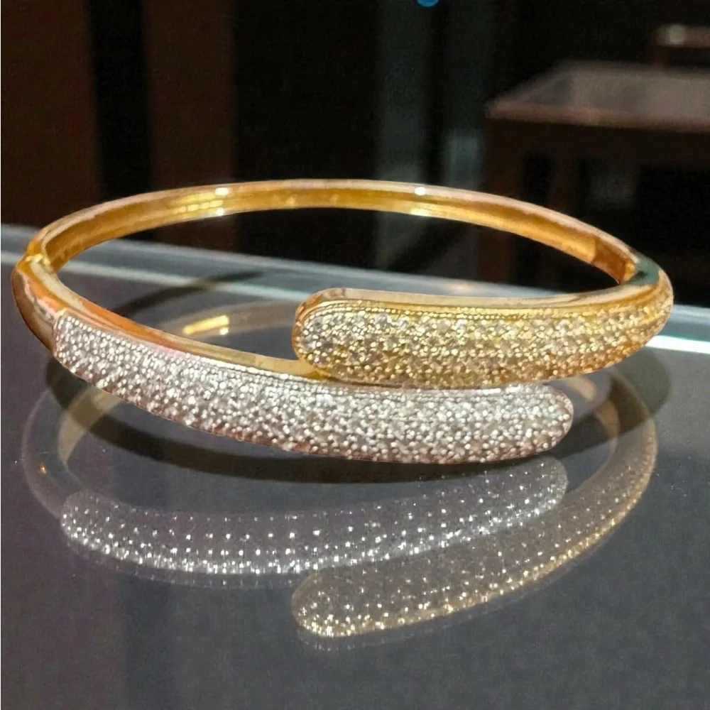 PAVÉ DOME CRYSTAL GOLD TWO-TONE BANGLE BRACELET. NWOT. - Picture 13 of 14